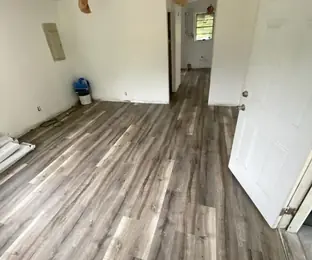 Laminate floor installed by A&M Multiservices